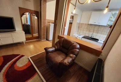 Casă cu Teren 100 Mp în Central - 1