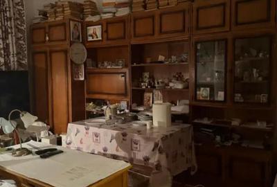 Casă cu 5 camere cu Teren 888 Mp în Central