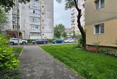 Apartament cu 3 camere semidecomandat în Dacia - 5