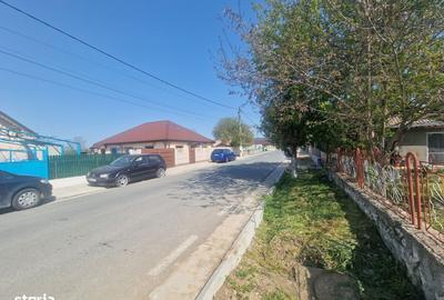 Spațiu comercial, în Corbu