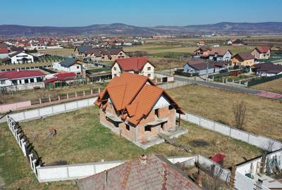 Casă cu 4 camere în Central - 6