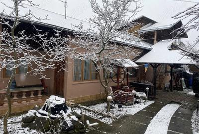 Casă cu Teren 480 Mp în Central - 8