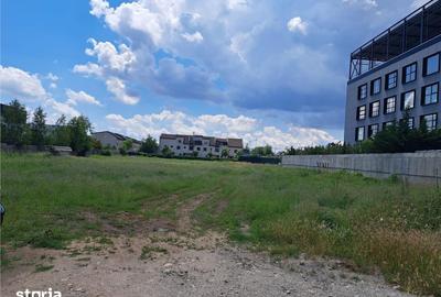 Teren de 1250 mp, în Central - 2