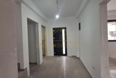 Casă individuală cu 5 camere cu Canalizare în Central - 23