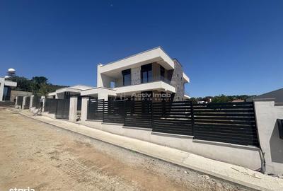 Casă cu 3 camere cu Teren 570 Mp în Iorga