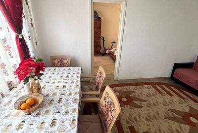 Apartament cu 3 camere în Central - 1