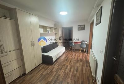 Apartament 2 camere de -Centru, Etaj 1 - 1