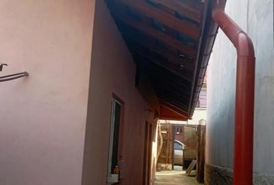 Casă cu 2 camere cu Teren 390 Mp în Central - 2