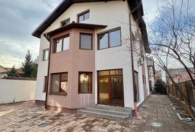Casă cu 6 camere cu Teren 381 Mp în Prelungirea Ghencea - 4
