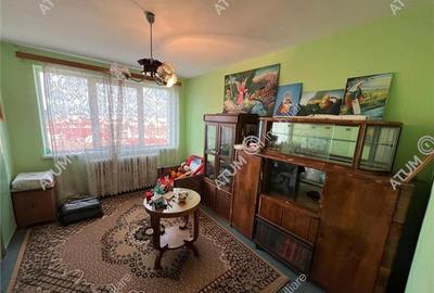 Apartament cu 3 camere decomandat în Aeroport - 1