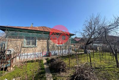 Casă cu 3 camere decomandat cu Teren 355 Mp în Central - 1