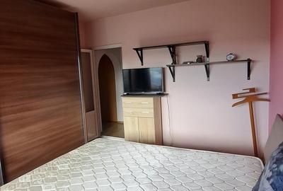 Apartament cu 3 camere semidecomandat în Central - 10