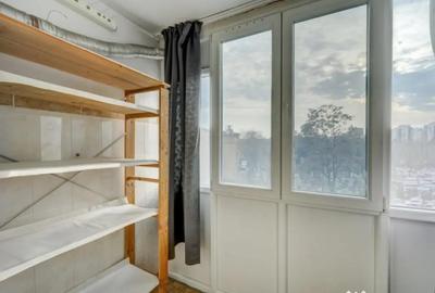 Apartament cu 3 camere semidecomandat în Berceni - 1