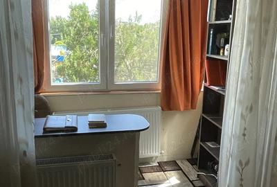 Garsonieră decomandată în Central - 8