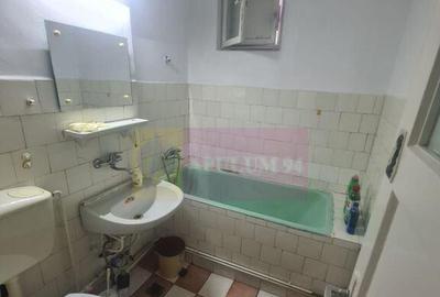 Apartament cu 3 camere de vanzare in Campina - Zona Scoal... - 6