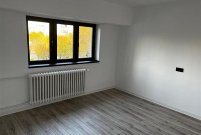 Apartament cu 4 camere decomandat, mobilat în Central - 16