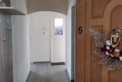 Inchiriez apartament 2 camere - 2