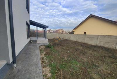 Casă cu 3 camere cu Teren 300 Mp în Central - 16