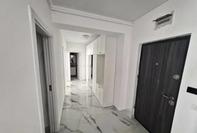 Apartament cu 3 camere semidecomandat, mobilat în Progresul - 5