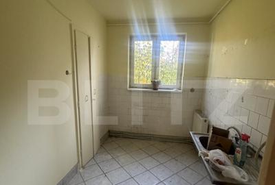Apartament cu 3 camere, 60 mp, zona Centrala - 2