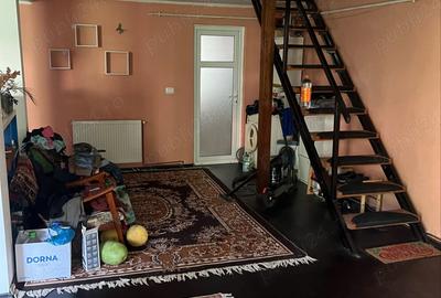 Casă cu 6 camere cu Teren 284 Mp în Poiana - 4