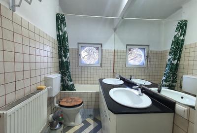Piata Romana, 3 camere de vanzare, cu centrala - 8
