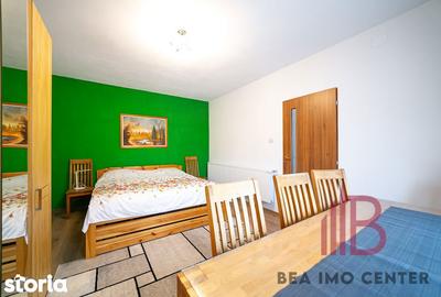 Casă cu 5 camere cu Teren 1128 Mp în Zimandu Nou - 2