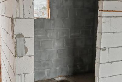Casă cu 4 camere în Strejnicu