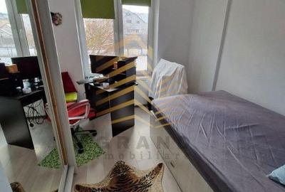 Apartament cu 3 camere decomandat în Independenței - 9