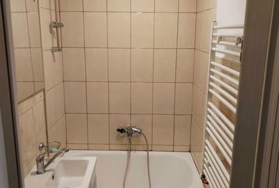 Garsonieră semidecomandată în Tractorul - 3