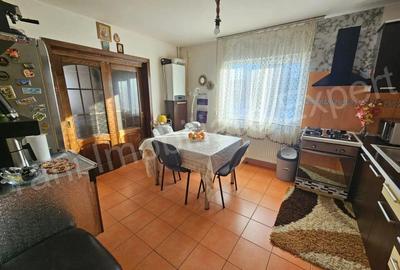 Casă cu Teren 542 Mp în Noapteș - 2