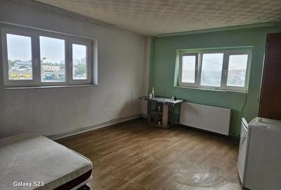 Casă cu 1 camere în Central - 1