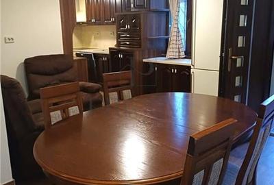 MEDICINA - ETAJ 2 - CLADIRE ISTORICA - 3 CAMERE - 1 BALCON - 1 TERASA - CENTRALA - 7