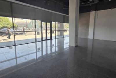 Spațiu comercial, de 160 mp, în Apărătorii Patriei - 2