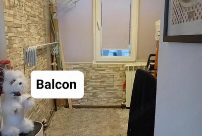 Apartament cu 3 camere semidecomandat în Colentina