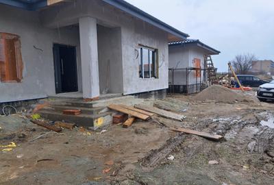 Casă individuală cu 4 camere cu Canalizare în Brănești - 9