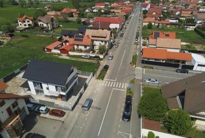 Casă cu 6 camere în Turnișor