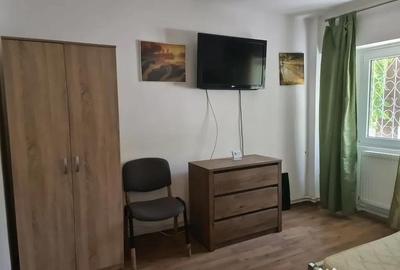 Garsonieră decomandată în Central - 1