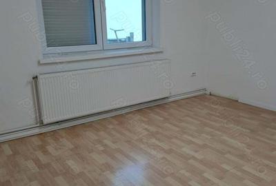 Apartament de vanzare - 3