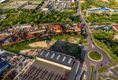 Teren Construcții intravilan de 6000 mp, în Tractorul - 10