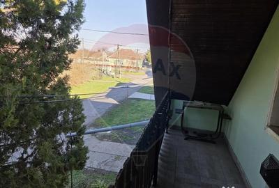 Casă cu 5 camere cu Canalizare în Salonta - 1