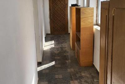 Casă cu Teren 700 Mp în Central