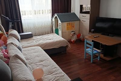 Apartament cu 3 camere decomandat în Central - 1