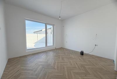 Casă individuală cu 3 camere cu Teren 300 Mp în Berceni - 1