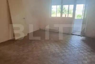 Apartament cu 2 camere, etaj intermediar, zona verde, ideal pentru investitie