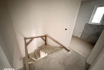 Casă cu 4 camere cu Teren 270 Mp în Glina - 17