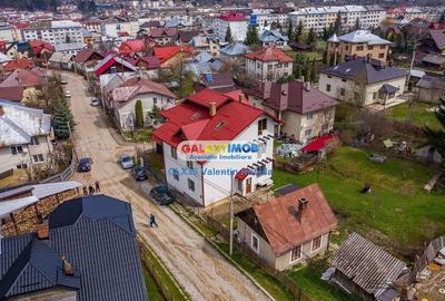 Casă cu 4 camere cu Teren 615 Mp în Central - 4
