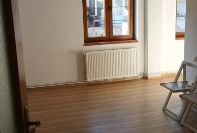 Apartament ultracentral, in vila P+1 - 8