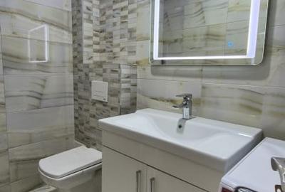Apartament cu 3 camere decomandat, mobilat în Tractorul - 7
