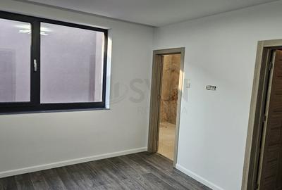 Casă individuală cu 5 camere cu Canalizare în Central - 18